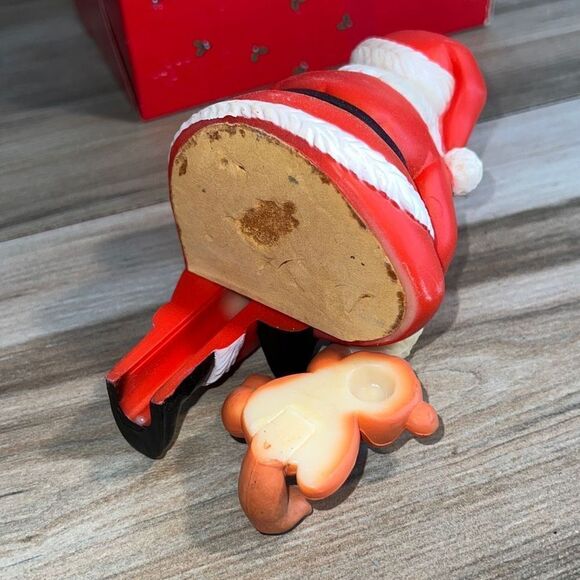 Shelf Sitter Stocking Holder Santa Clause Reading to Teddy Bear VINTAGE Santa in - Picture 3 of 8